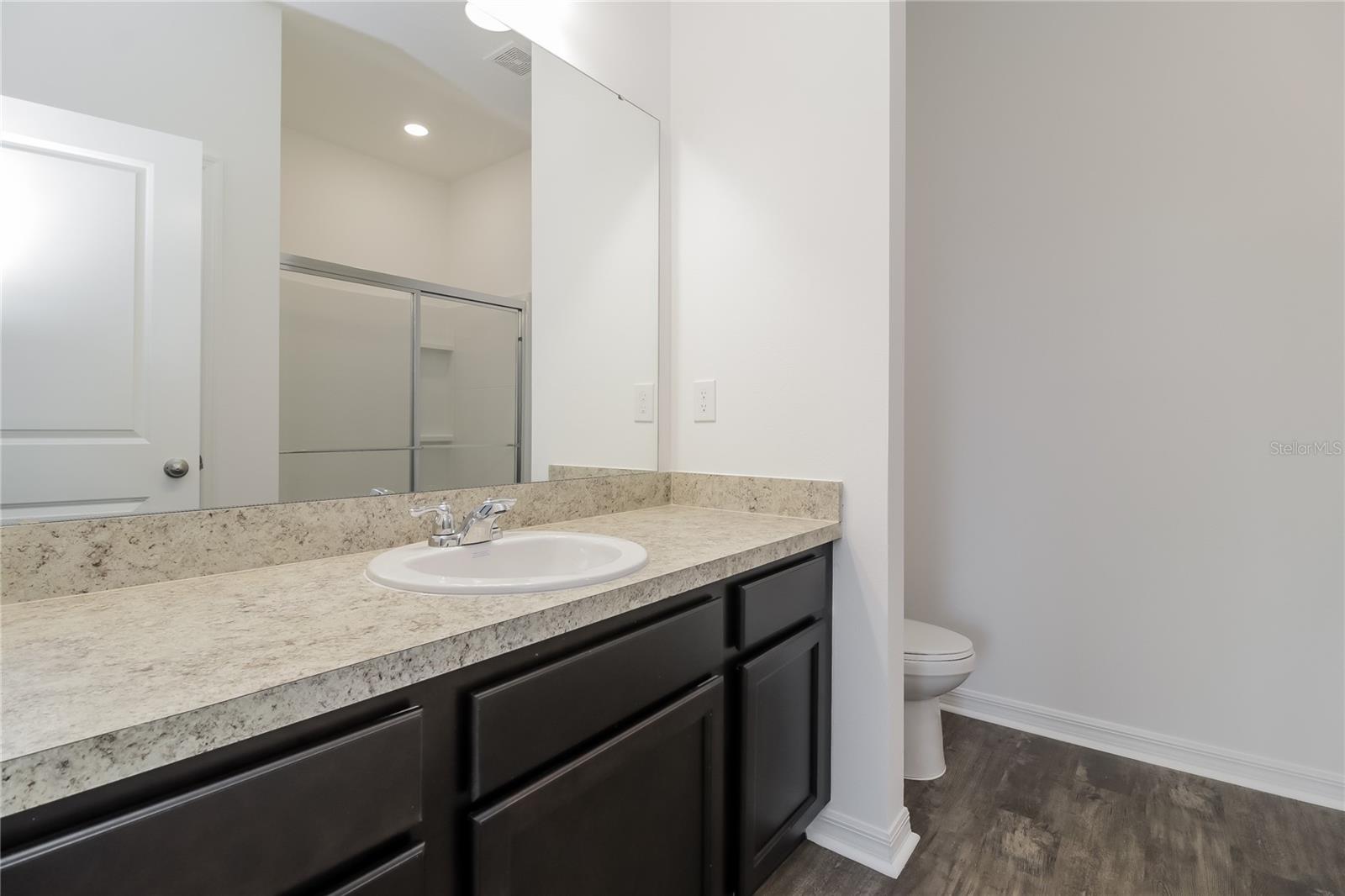 HIDDEN LAKE PRESERVE - Residential Lease