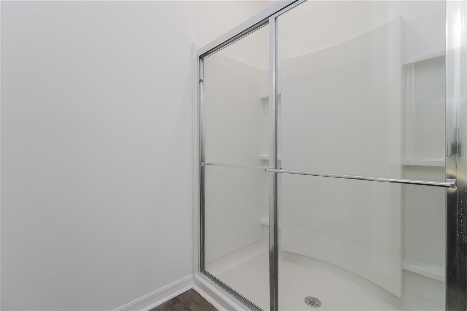 HIDDEN LAKE PRESERVE - Residential Lease