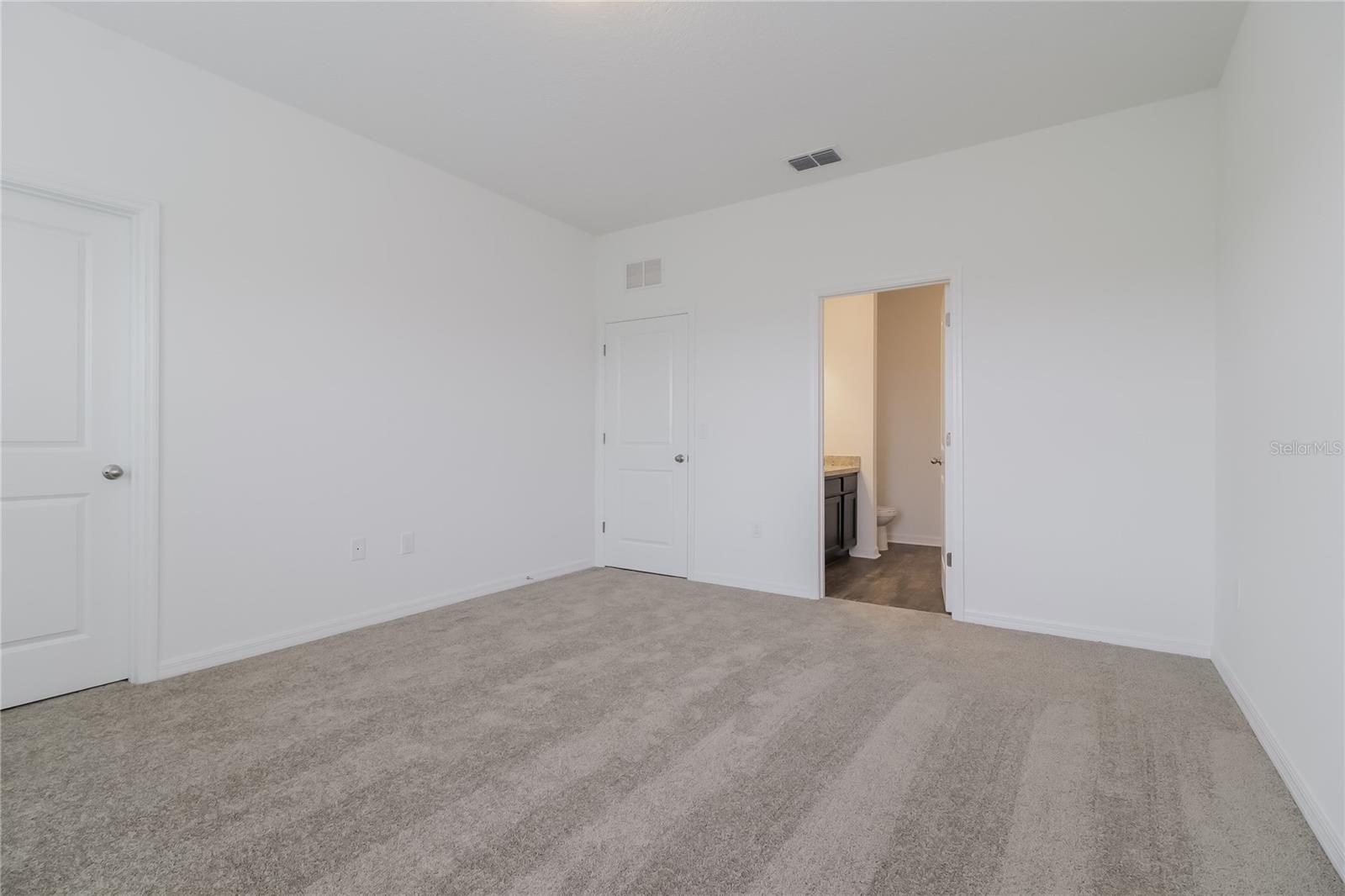 HIDDEN LAKE PRESERVE - Residential Lease