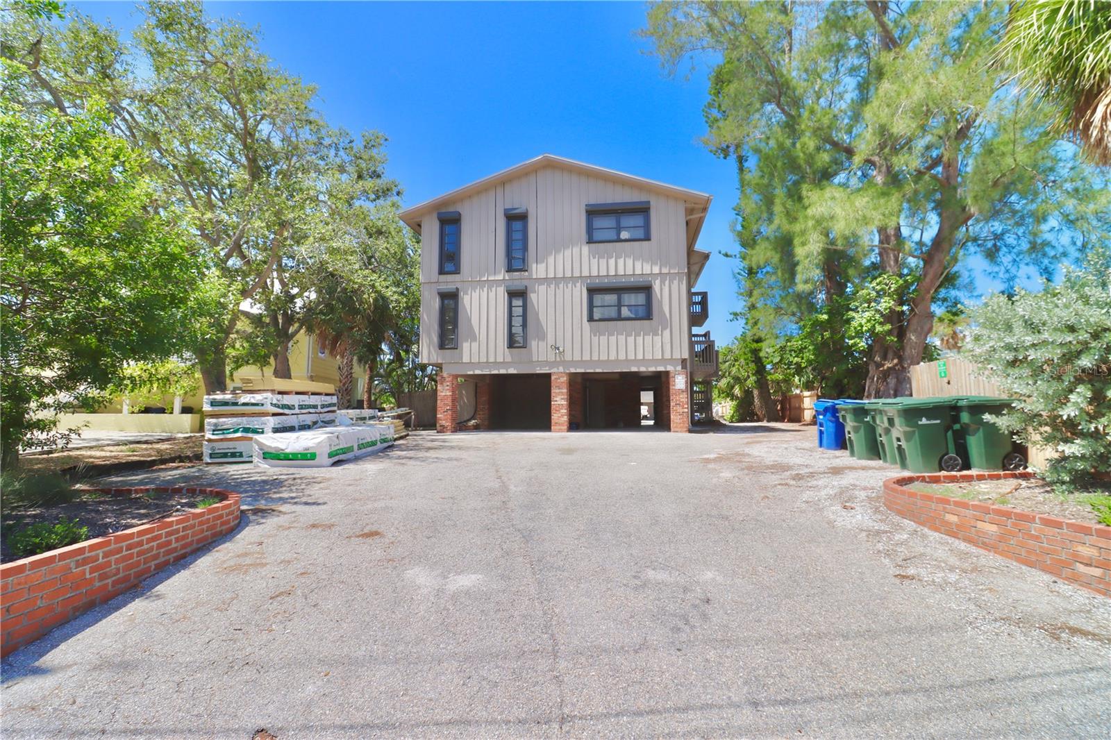 460 BEACH ROAD B2