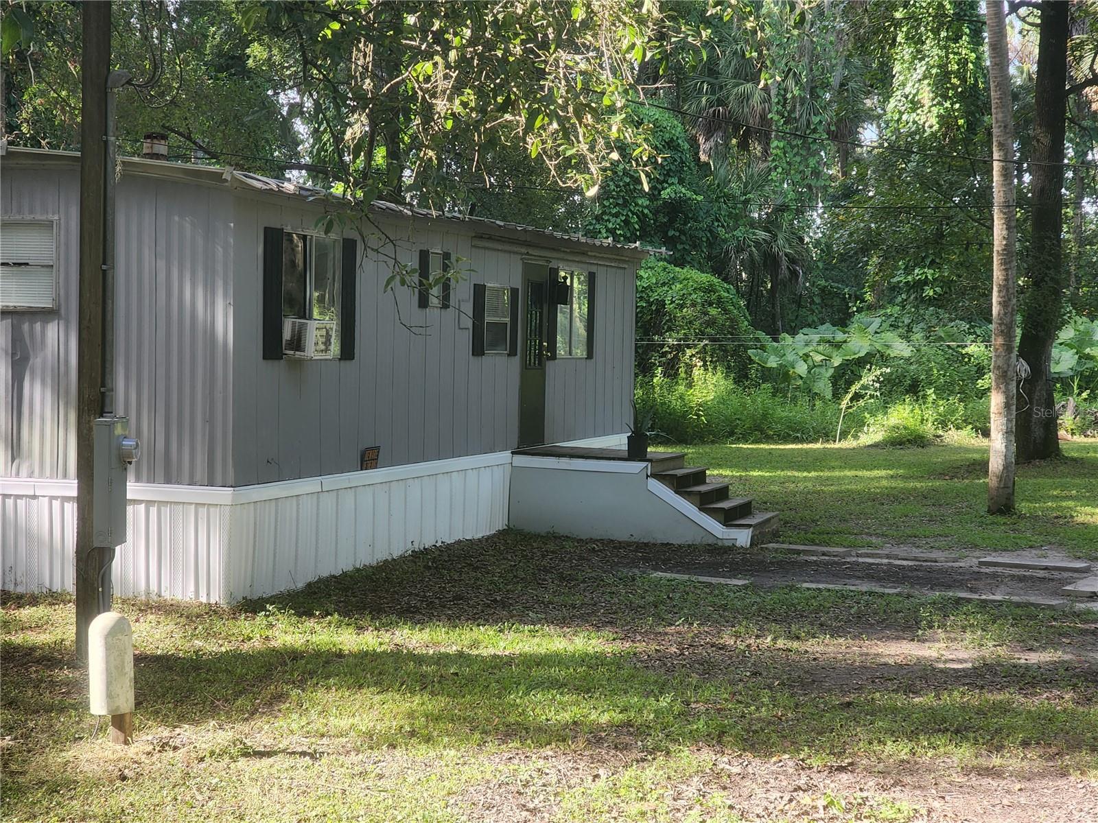 2855 TOM BREWER LANE