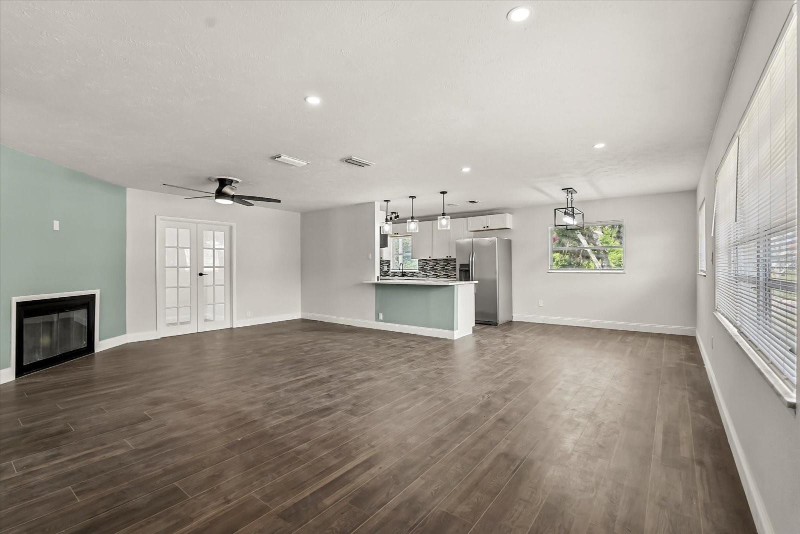 500 VEREEN DRIVE