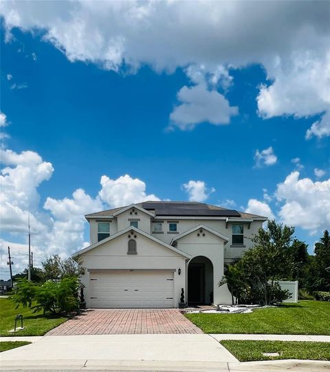 Photo of 1257 Castlevecchio Loop, Orlando, FL 32825 (MLS # S5132784) Photo of 1257 Castlevecchio Loop, Orlando, FL 32825 (MLS # S5132784)
