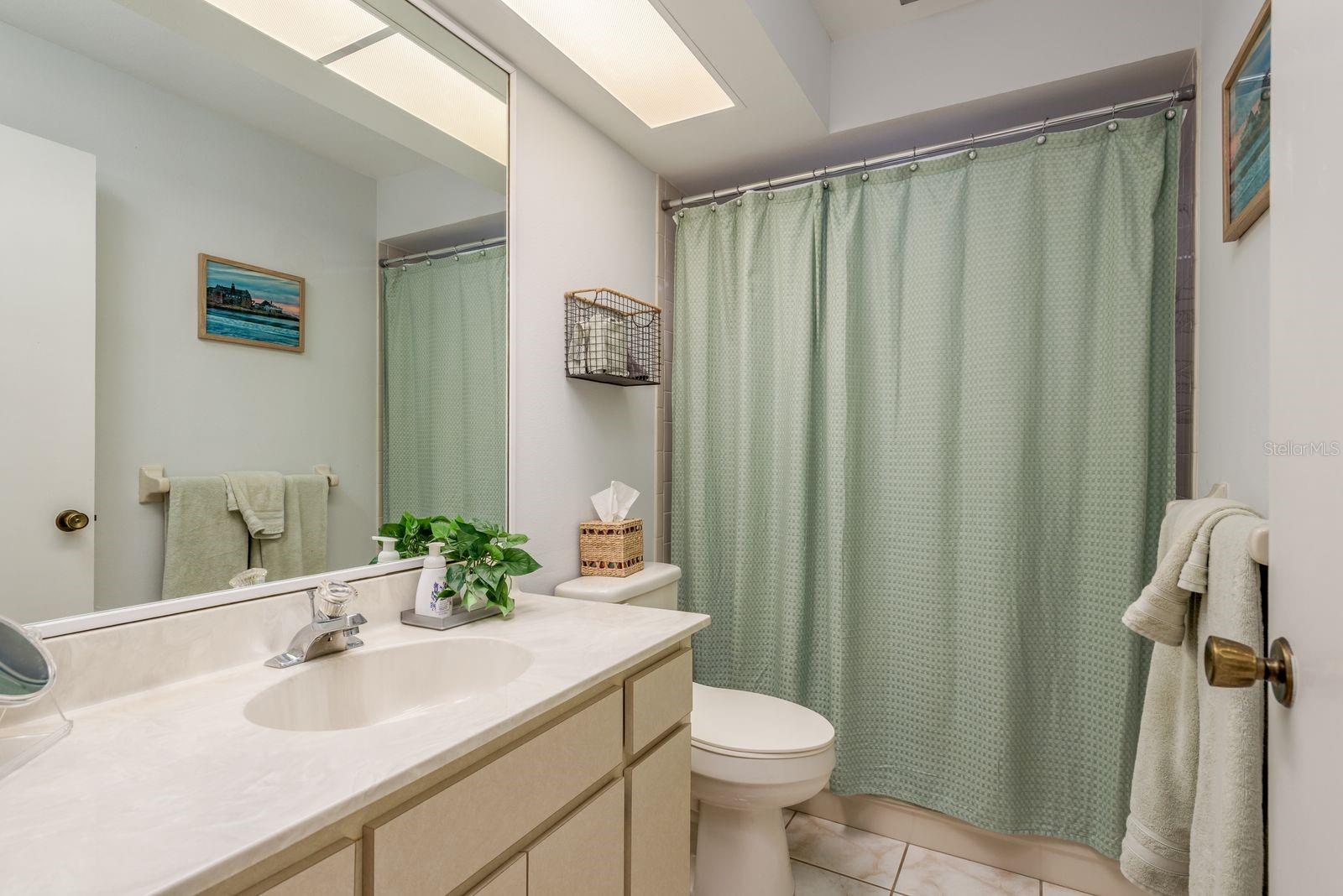 GOLF VIEW VILLAS CONDO 1 - Residential