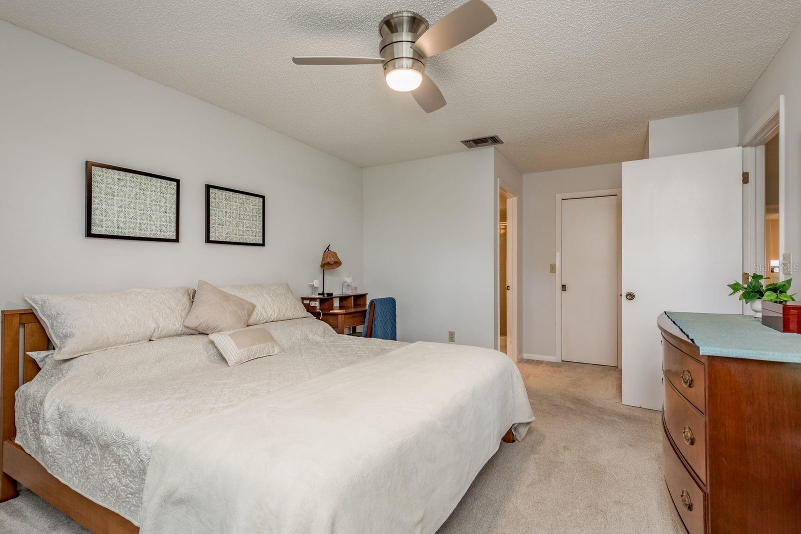 GOLF VIEW VILLAS CONDO 1 - Residential
