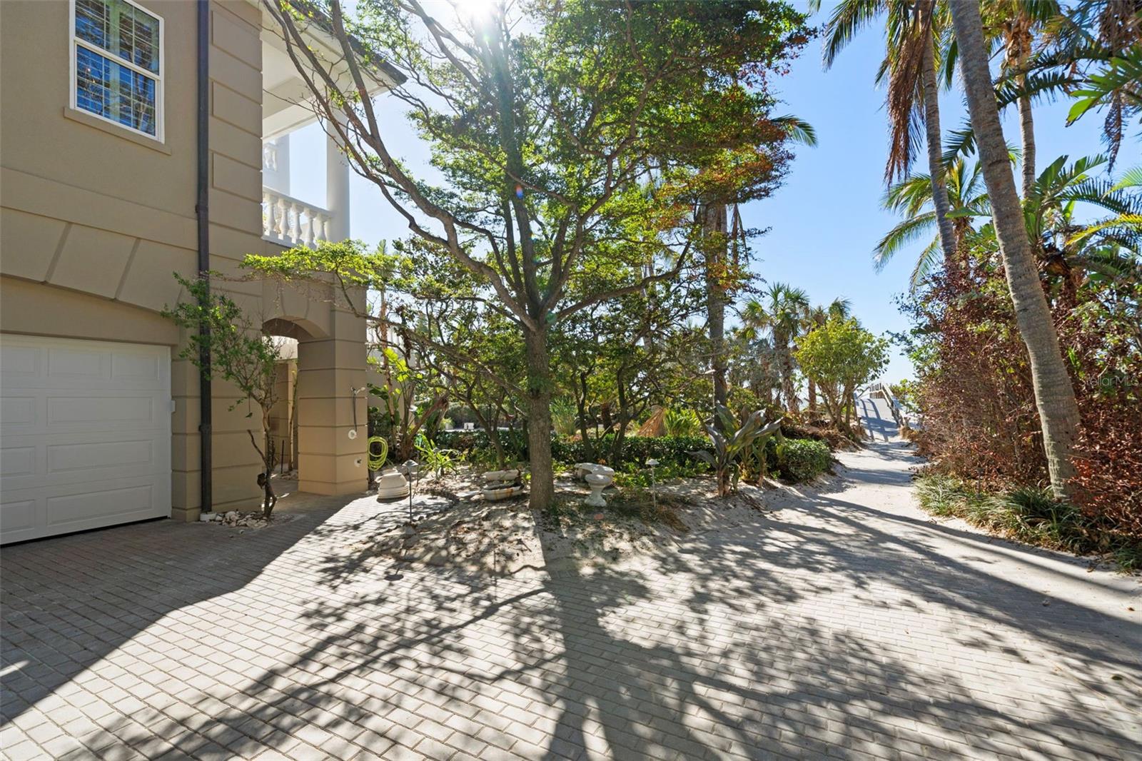 REGENT COURT - Residential