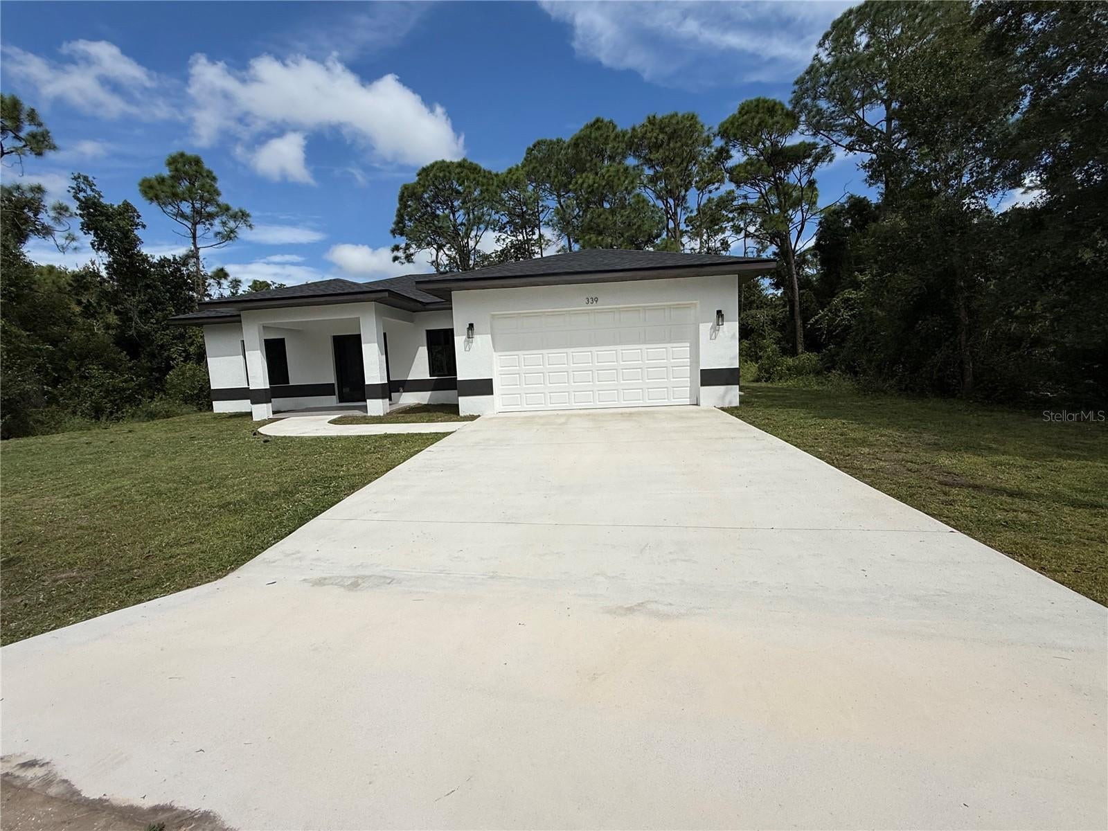 339 ROADRUNNER AVENUE