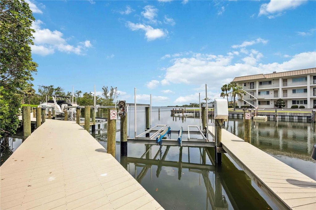 Photo of 3320 Gulf Of Mexico Drive #207-C, Longboat Key, FL 34228 (MLS # A4666980)