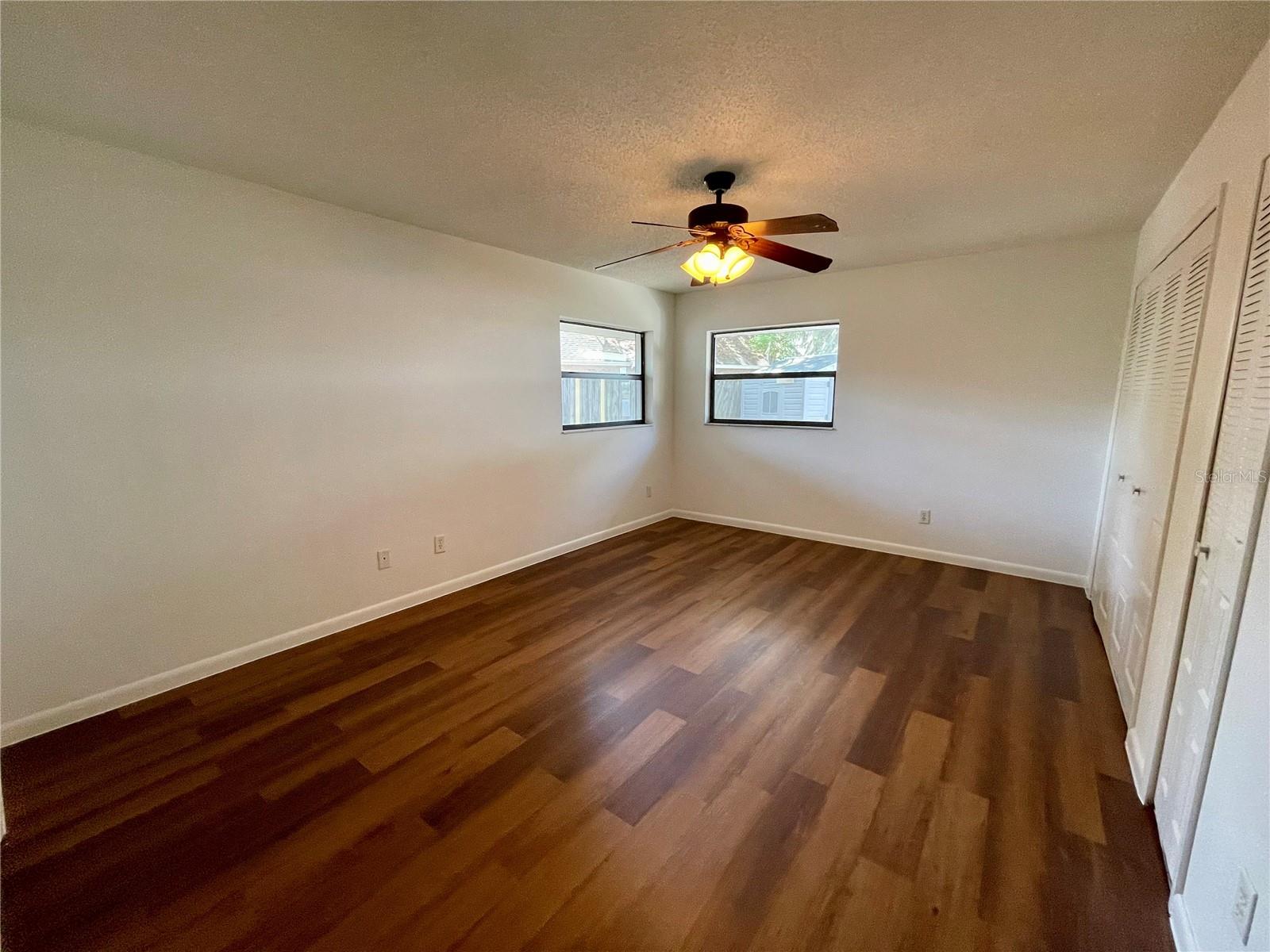 DICKSON SHORES - Residential