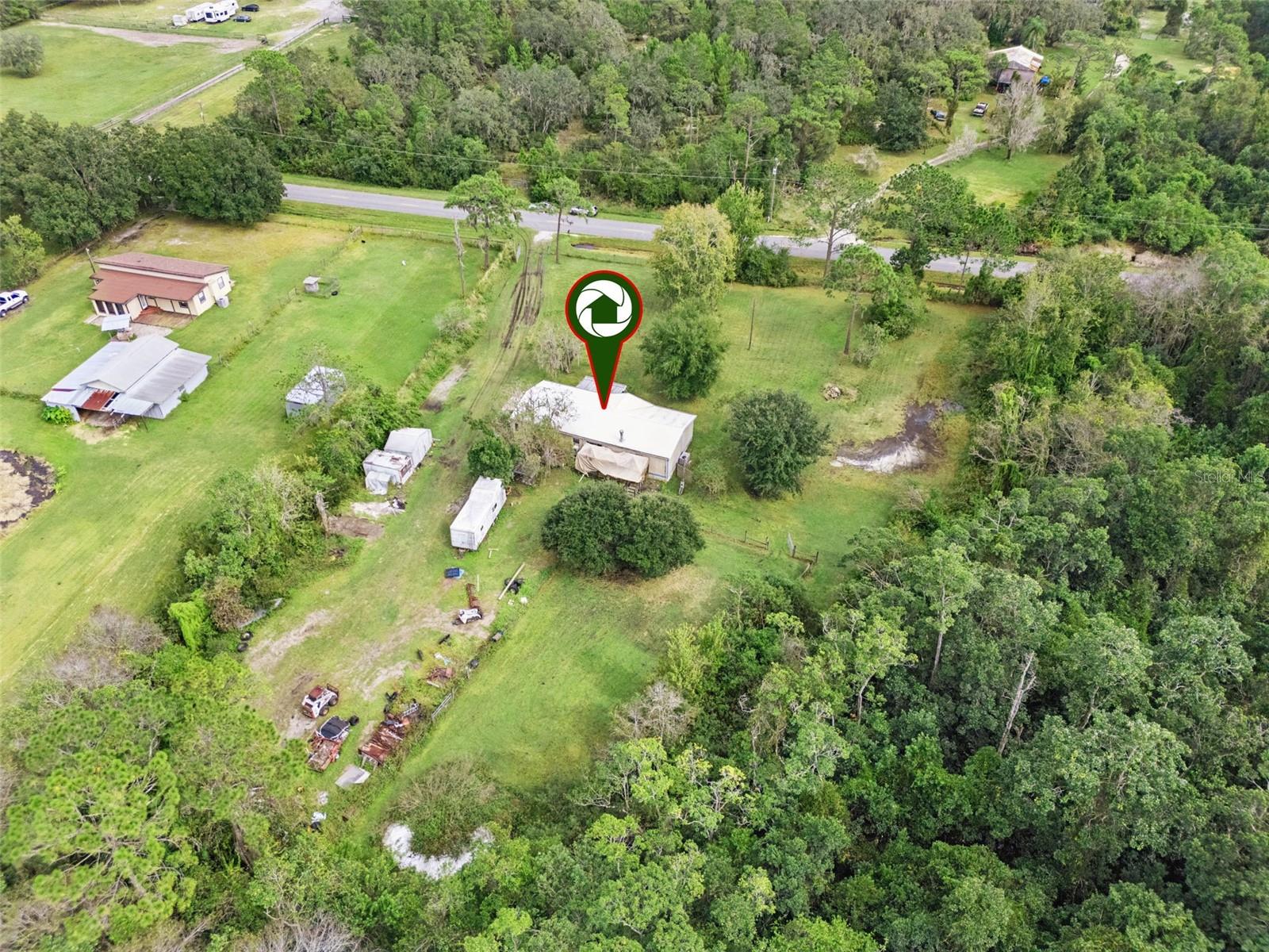 COUNTRY MEADOW - Residential