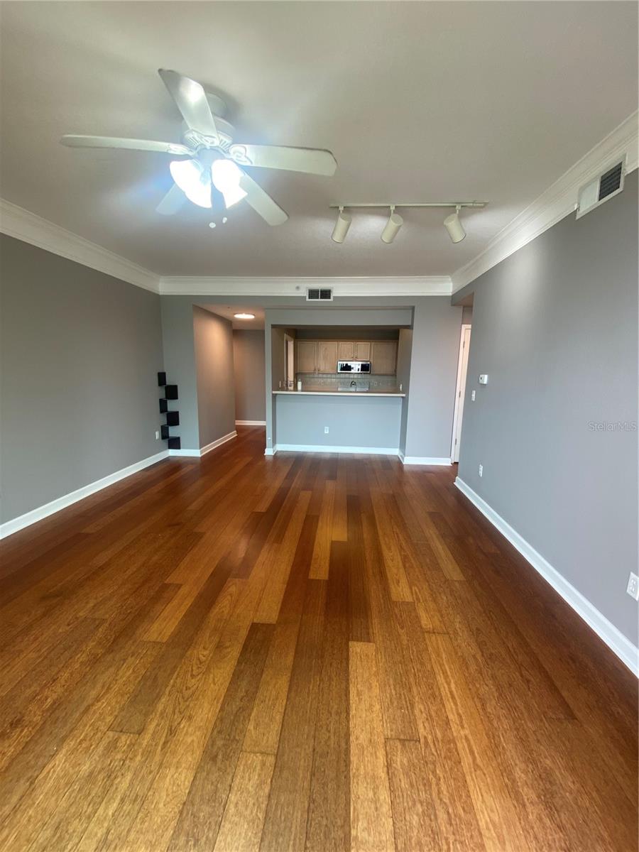 345 BAYSHORE BOULEVARD 902