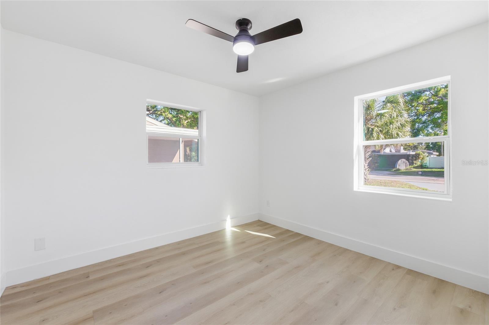 LINCOLN GARDENS - Residential