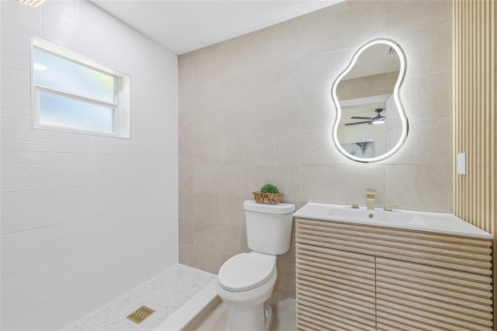 LINCOLN GARDENS - Residential