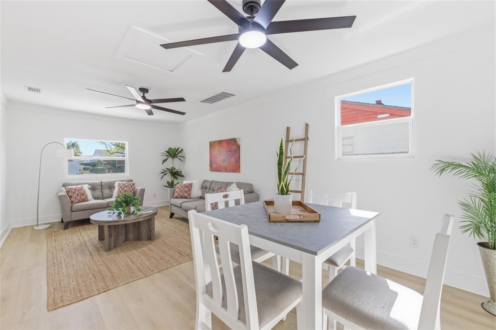 LINCOLN GARDENS - Residential