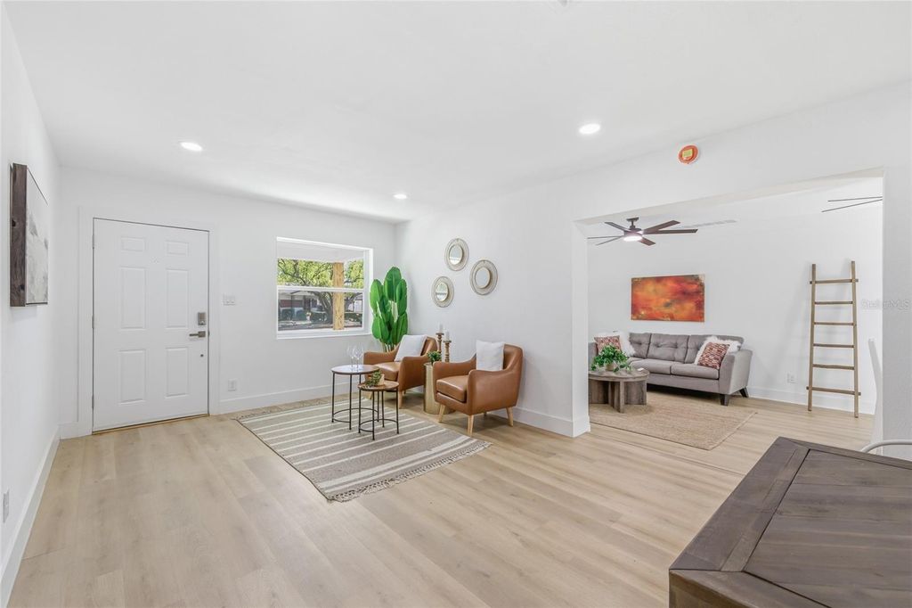 Photo of 3917 W Pine Street, Tampa, FL 33607 (MLS # TB8487585)