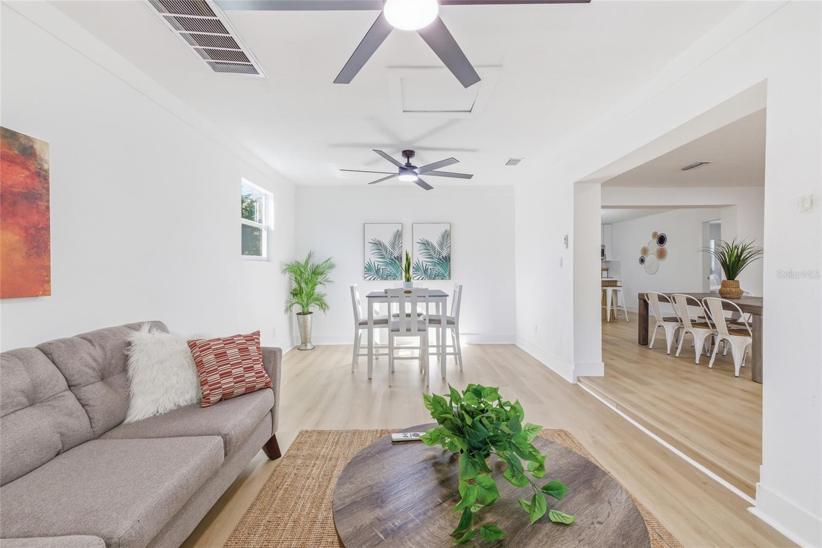 LINCOLN GARDENS - Residential