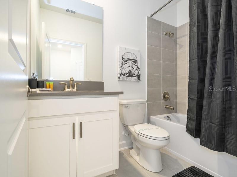 FOX NORTH - Residential Lease