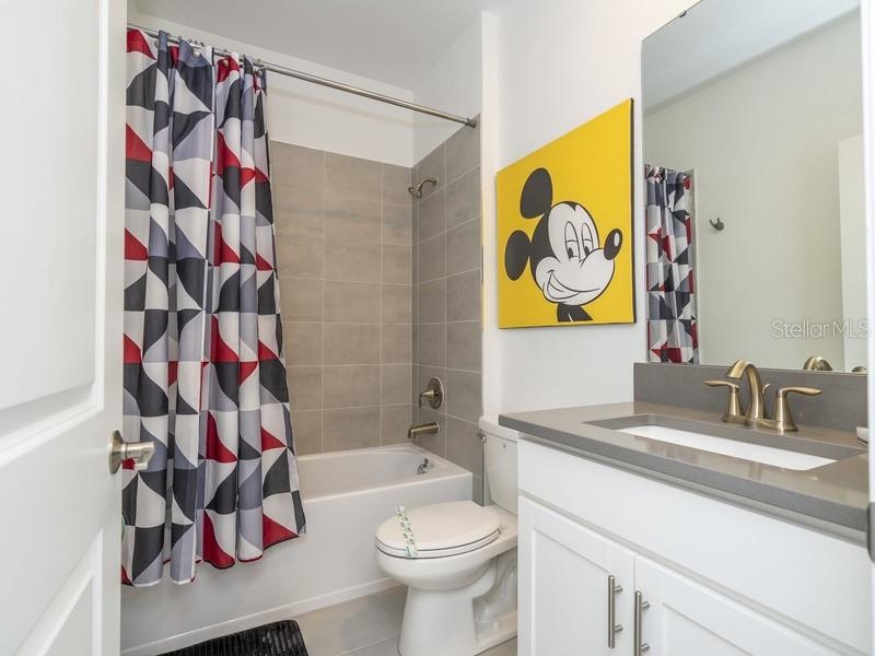 FOX NORTH - Residential Lease