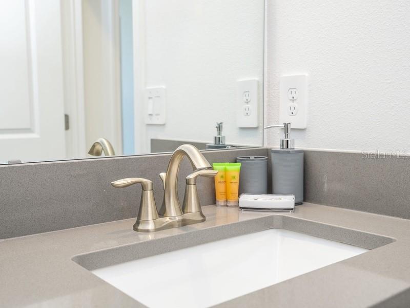 FOX NORTH - Residential Lease