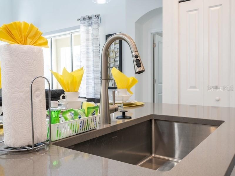 FOX NORTH - Residential Lease