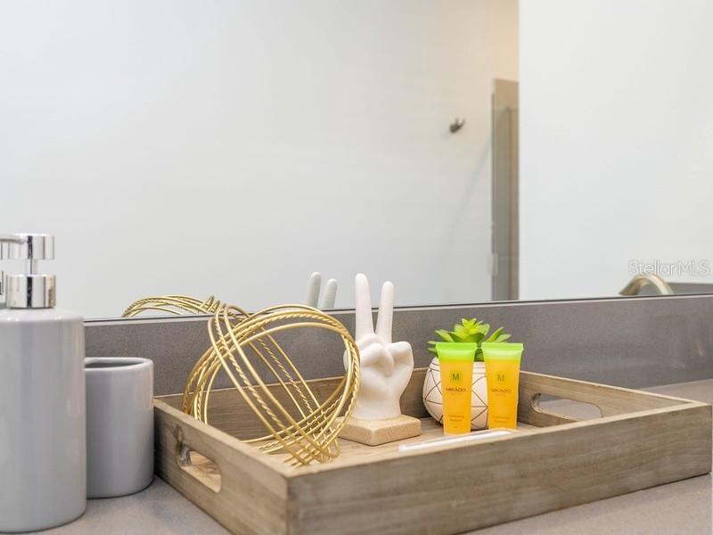 FOX NORTH - Residential Lease