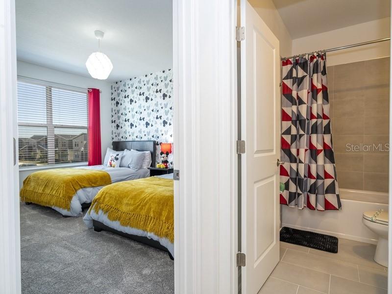 FOX NORTH - Residential Lease