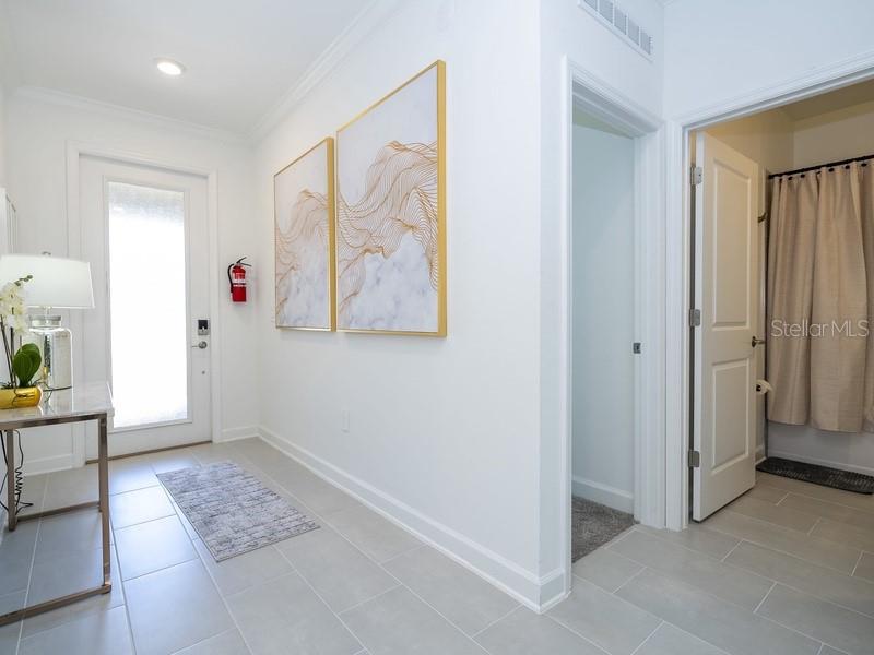 FOX NORTH - Residential Lease