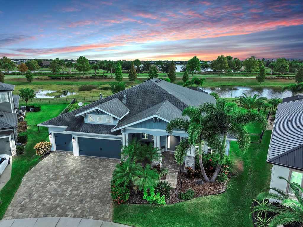 Photo of 6951 Crestpoint Drive, Apollo Beach, FL 33572 (MLS # TB8510580)