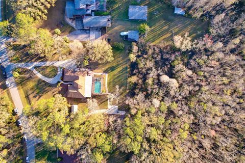 A home in LAND O LAKES