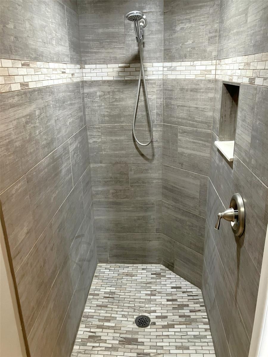 MIDDLECREEK - Residential