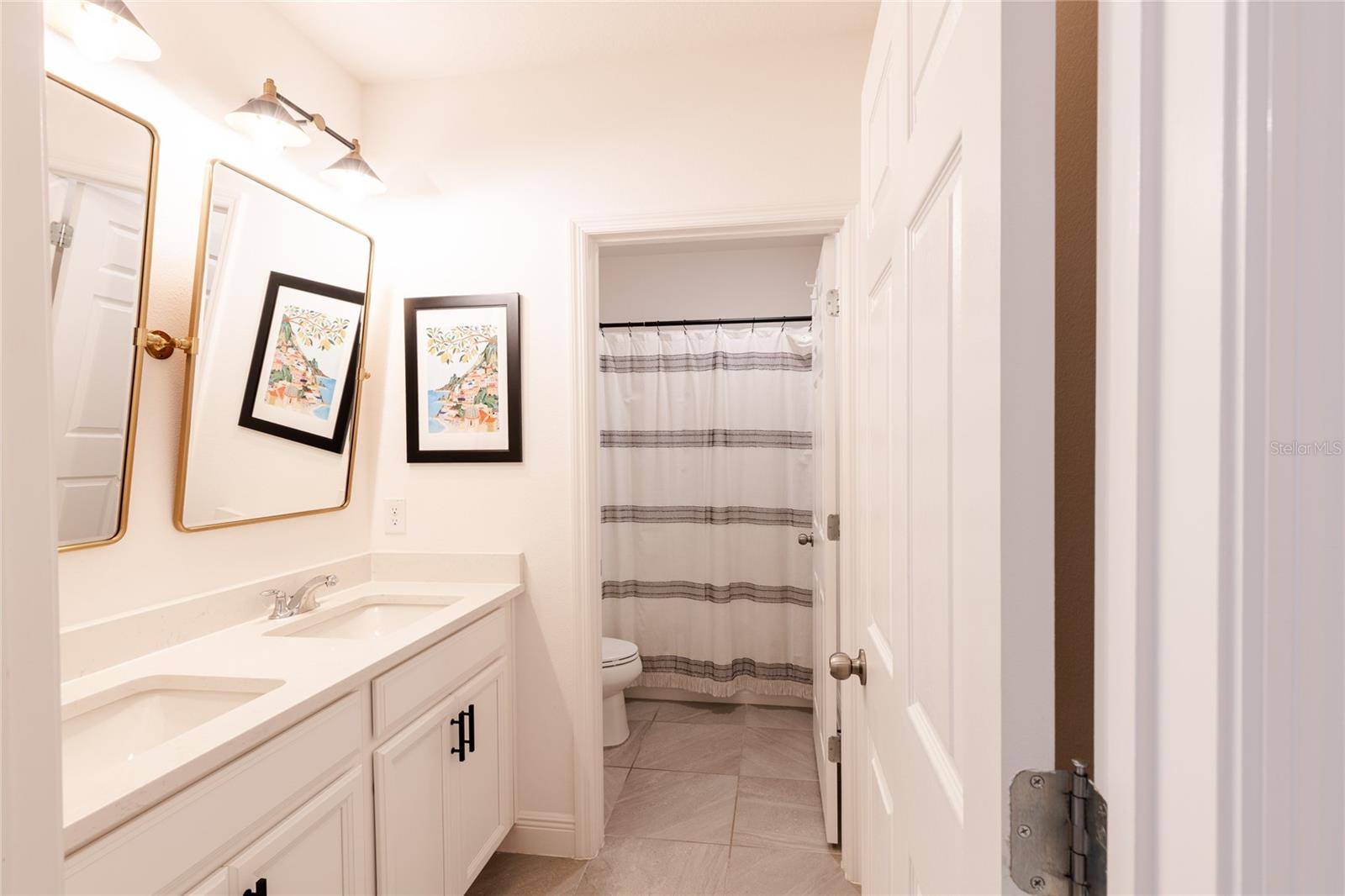 CYPRESS OAKS - Residential