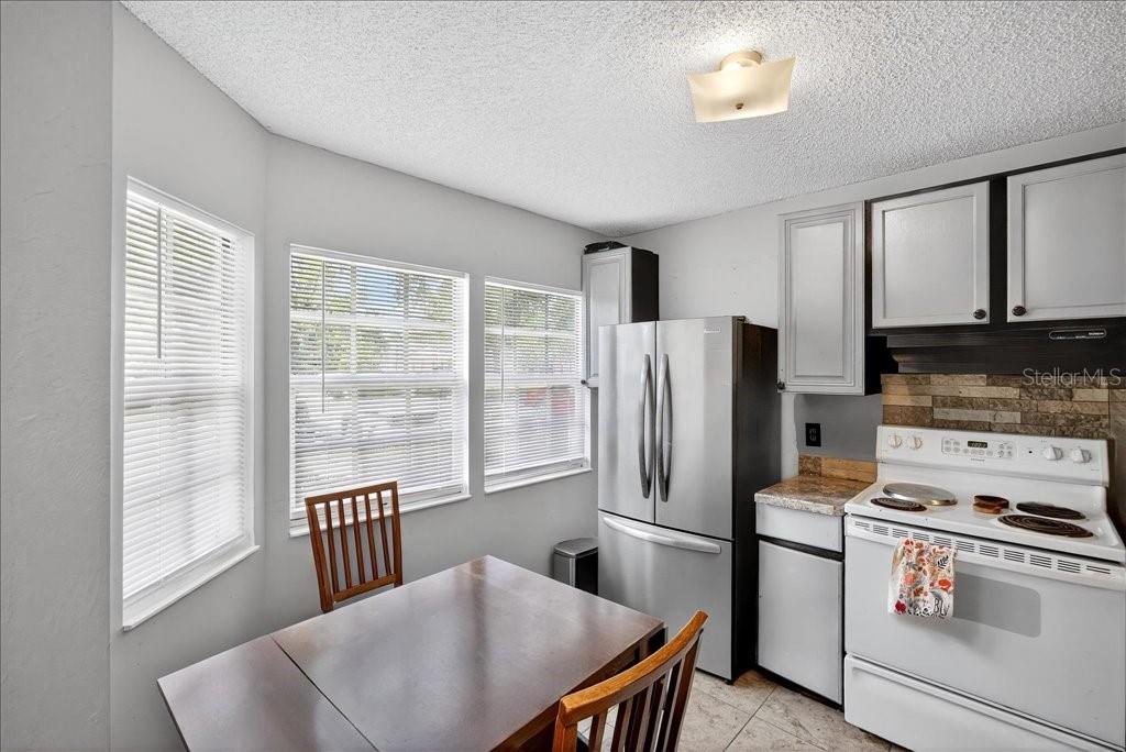 KINGS COLONY - Residential