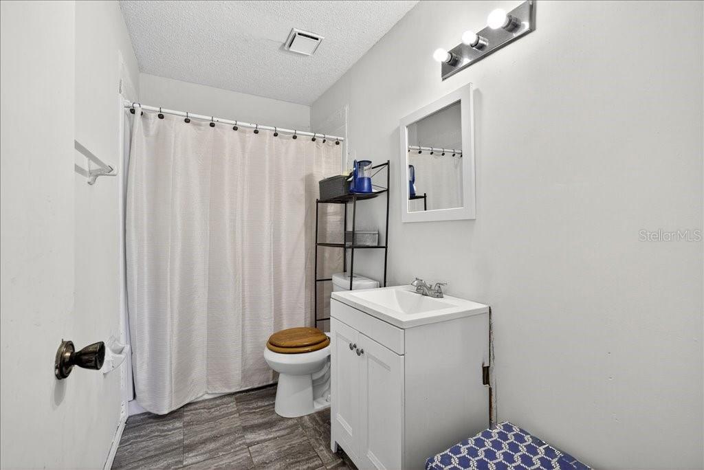 KINGS COLONY - Residential