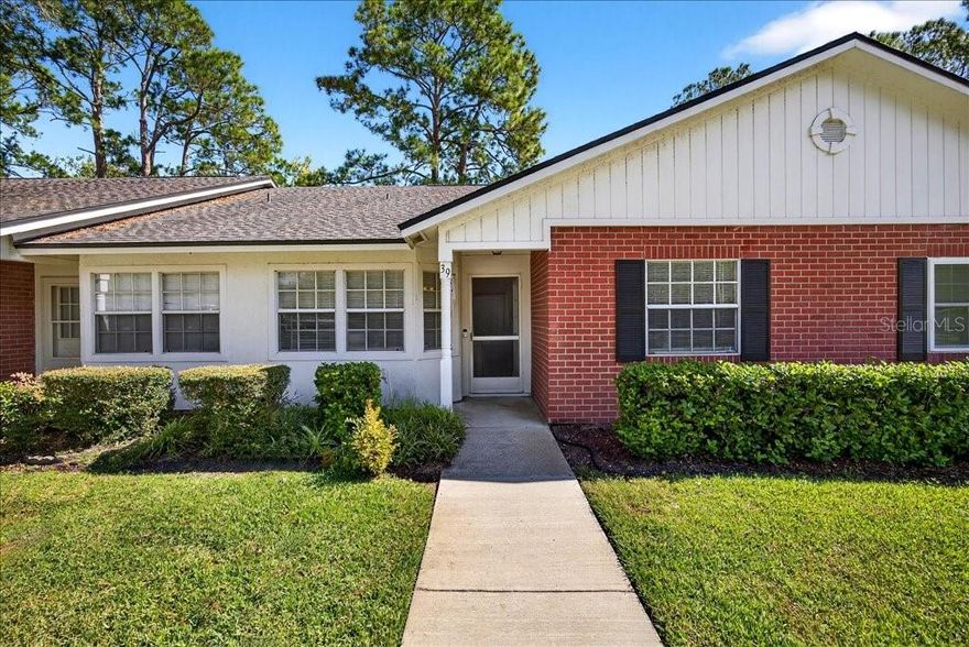 Welcome to Kings Colony, one of Palm Coast’s most convenient and sought-after communities! This single-story, 2-bedroom townhome offers great potential as an investment property, starter home, or fixer-upper. With a little vision, you can transform this blank canvas into your ideal Florida retreat.
Enjoy a serene lake view from the screened lanai—complete with a laundry closet and space for your washer/dryer—plus a paver patio perfect for grilling or outdoor dining. Inside, the open layout provides an easy flow between living, dining, and kitchen areas, ready for your personal updates and finishes.
Kings Colony residents appreciate the peaceful park-like setting and convenient location just minutes from shopping, dining, and the beach.
Whether you’re looking for a low-maintenance full-time residence, a seasonal getaway, or a rental investment, this one-story gem has incredible potential.
Don’t miss this opportunity to own in Kings Colony—schedule your showing today!