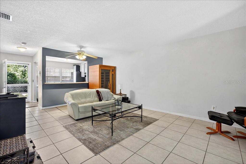 KINGS COLONY - Residential