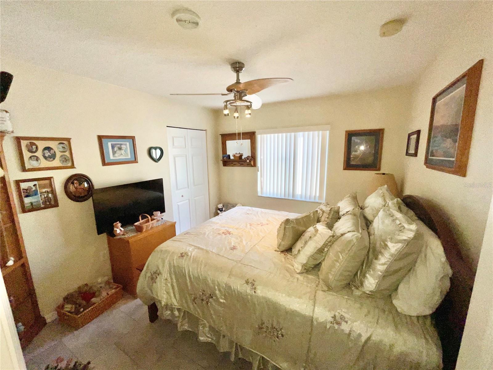 OAKS AT RIVER RIDGE UNIT 4 A - Residential Lease