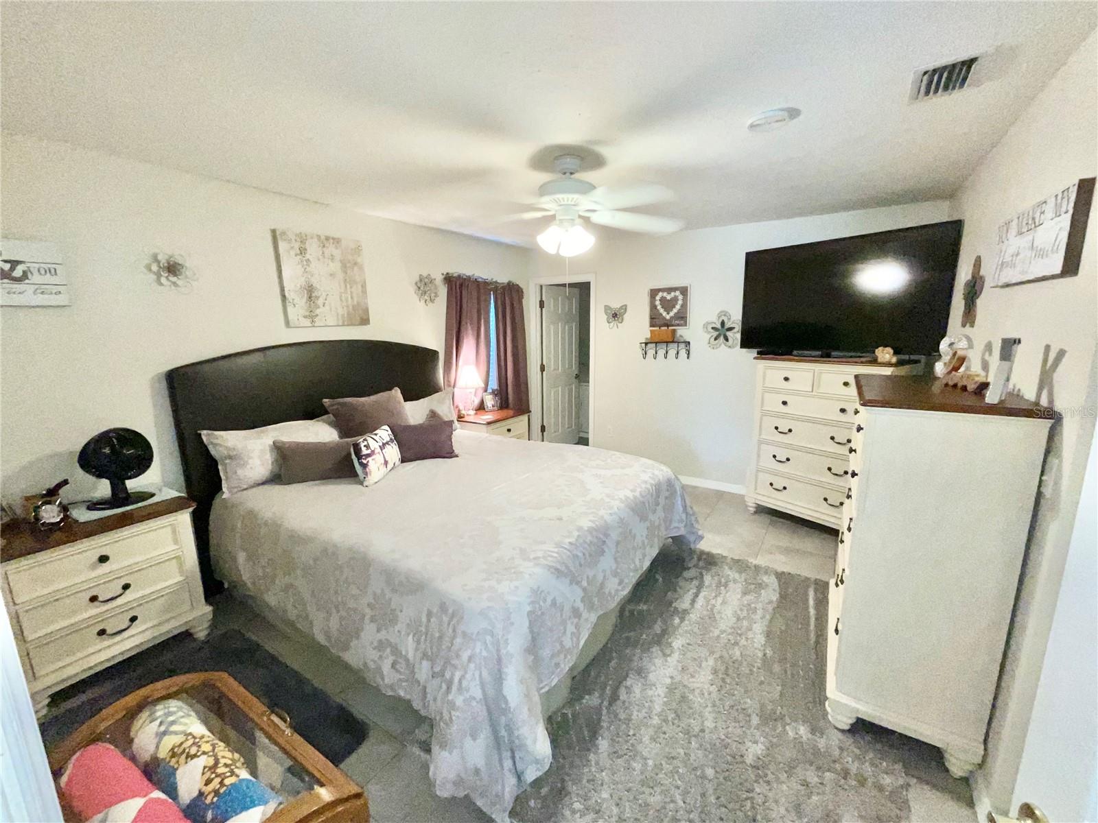 OAKS AT RIVER RIDGE UNIT 4 A - Residential Lease