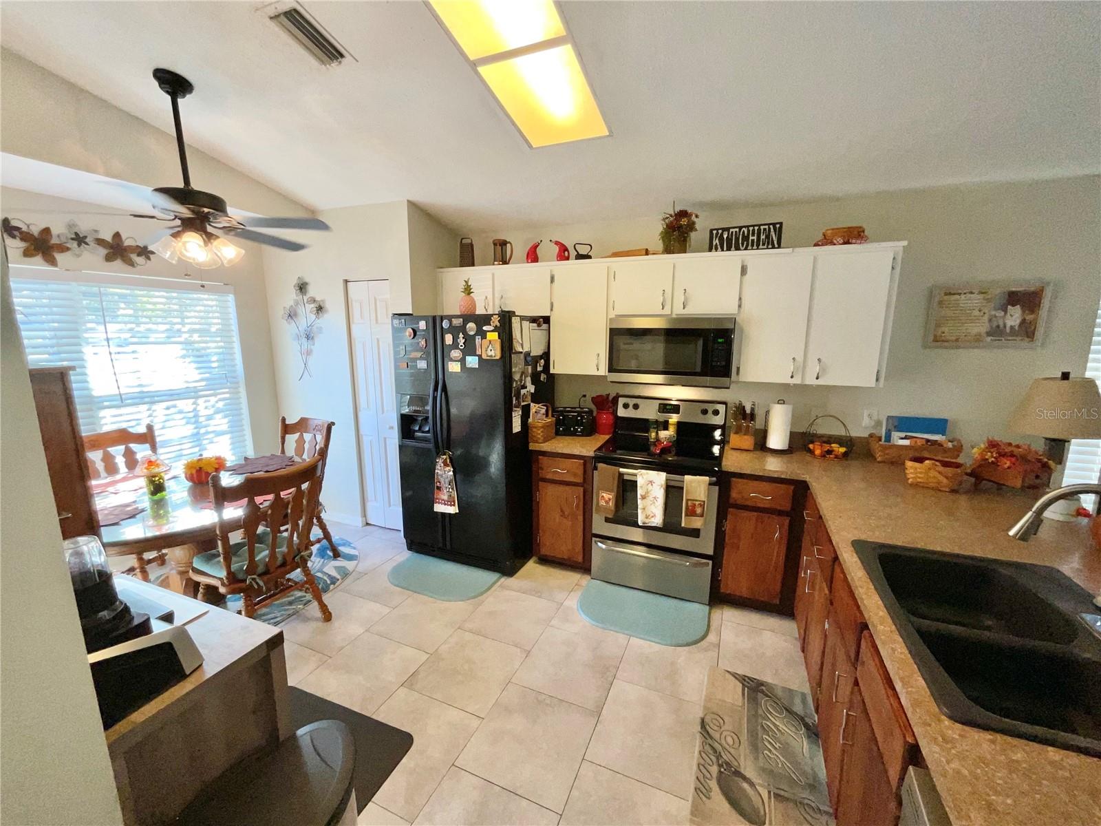 OAKS AT RIVER RIDGE UNIT 4 A - Residential Lease