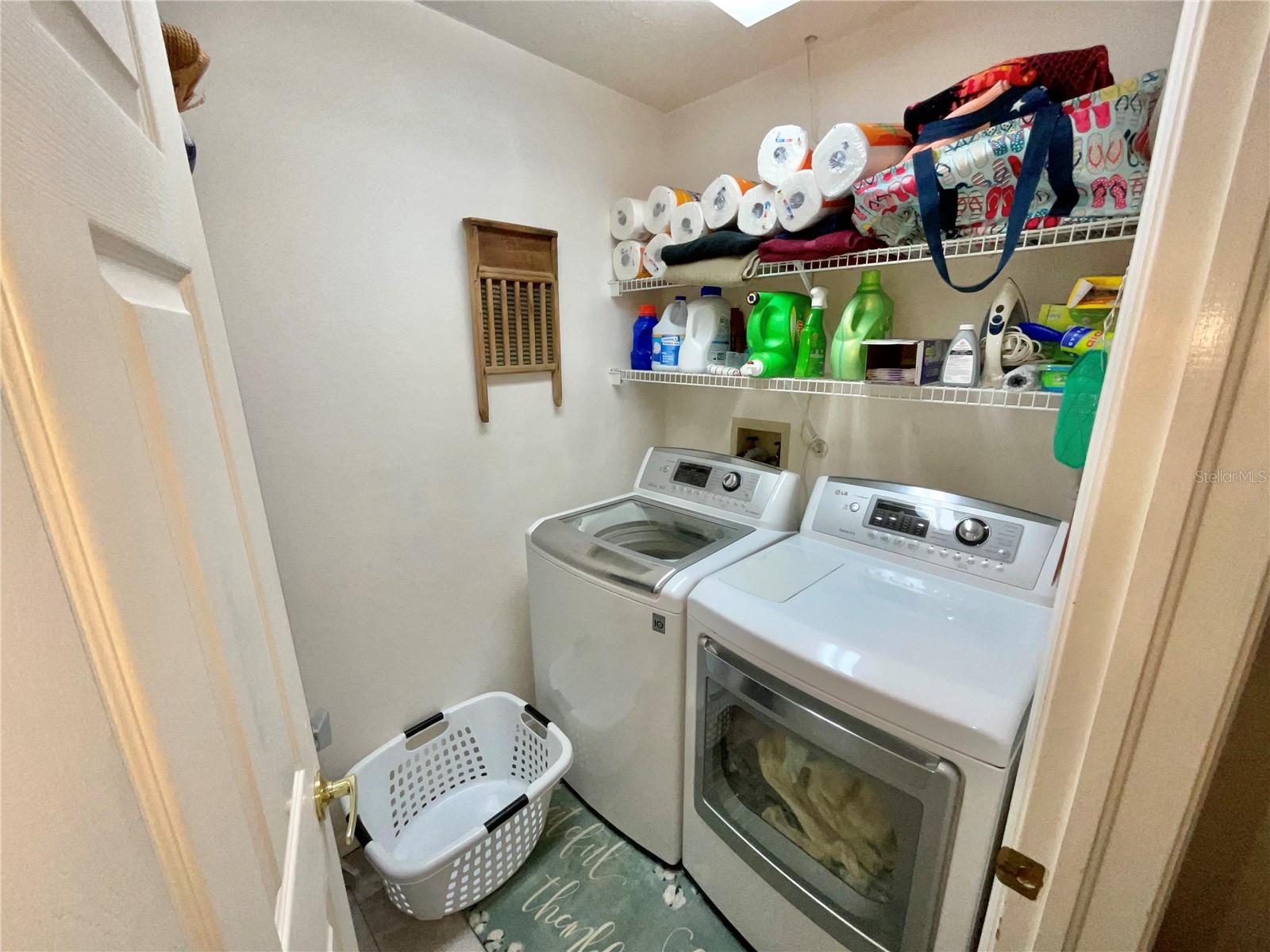 OAKS AT RIVER RIDGE UNIT 4 A - Residential Lease