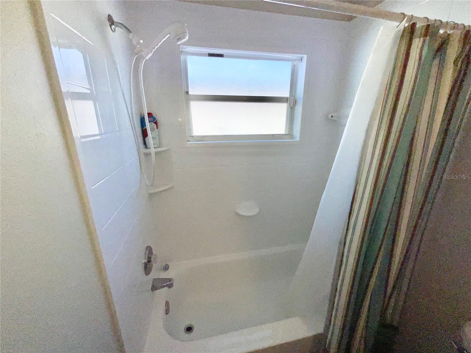 OAKS AT RIVER RIDGE UNIT 4 A - Residential Lease