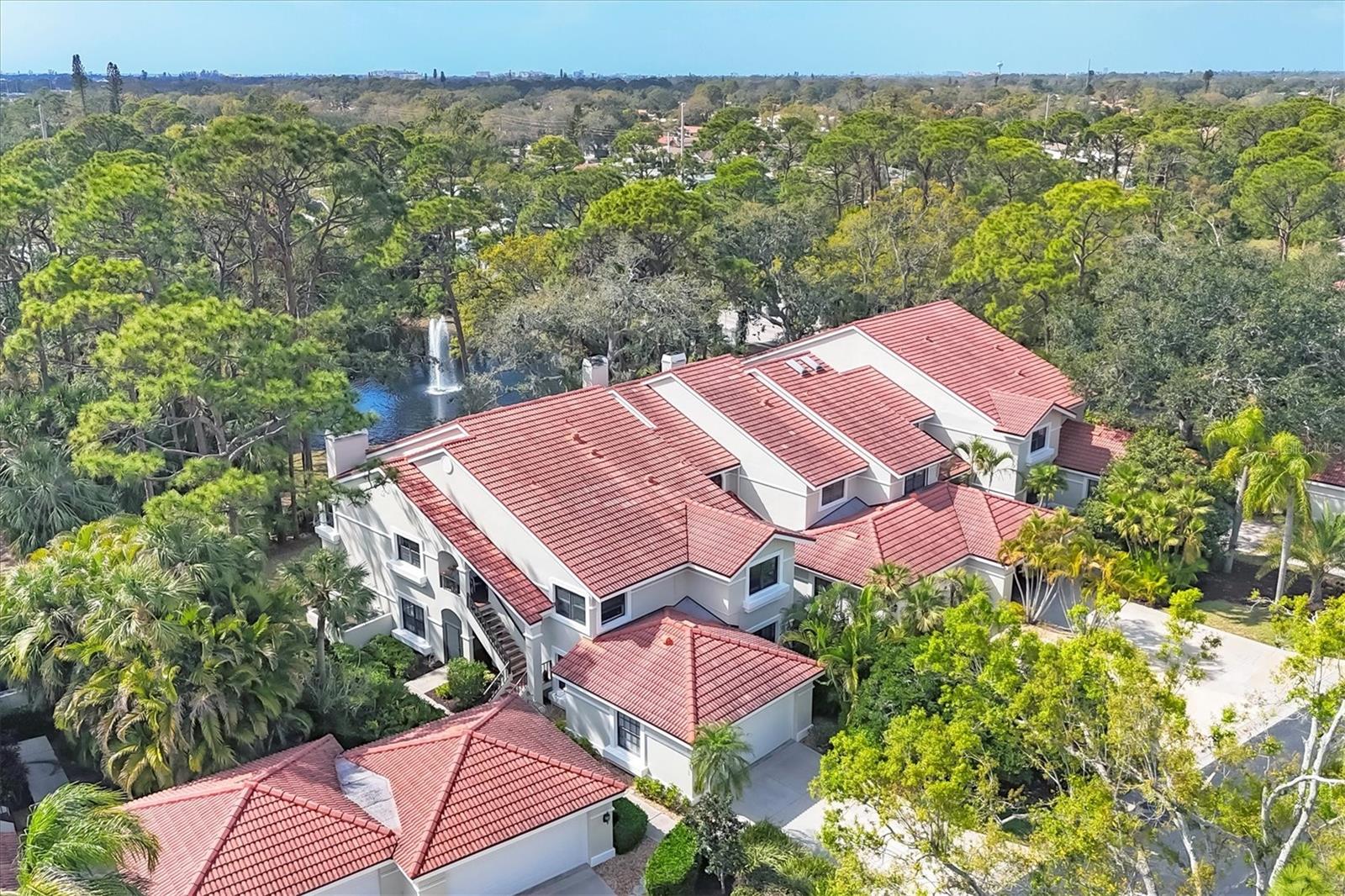 7674 FAIRWAY WOODS DRIVE 1605