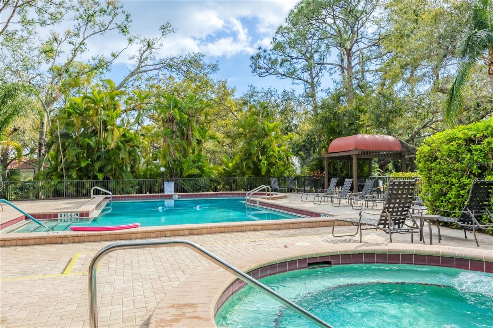 FAIRWAY WOODS - Residential