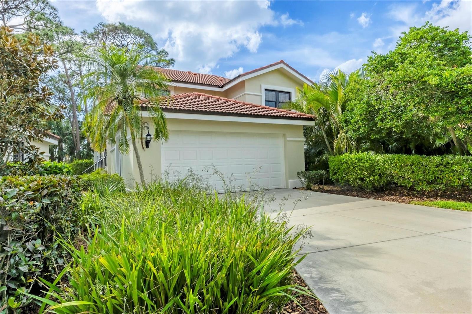 7674 FAIRWAY WOODS DRIVE 1605