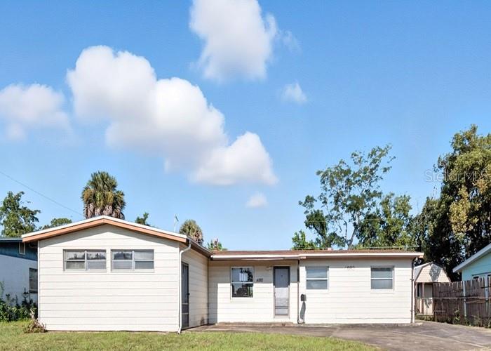 4880 KEY LARGO DRIVE W
