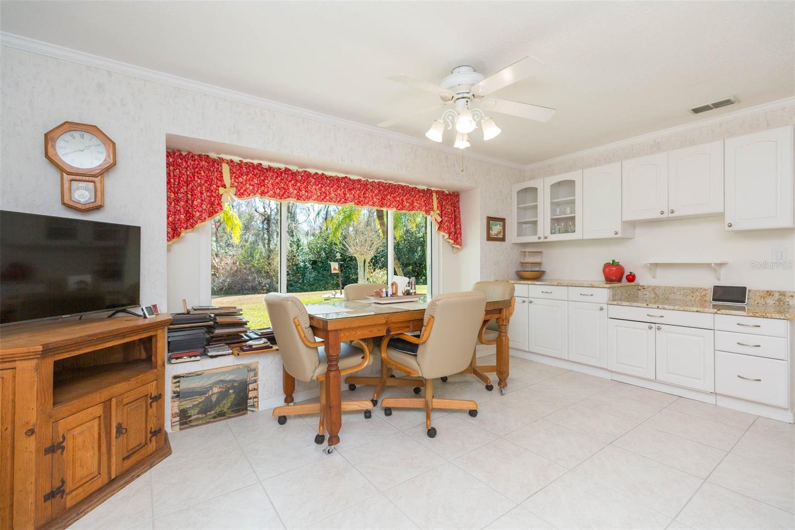 SUN CITY CENTER UNIT 157 - Residential