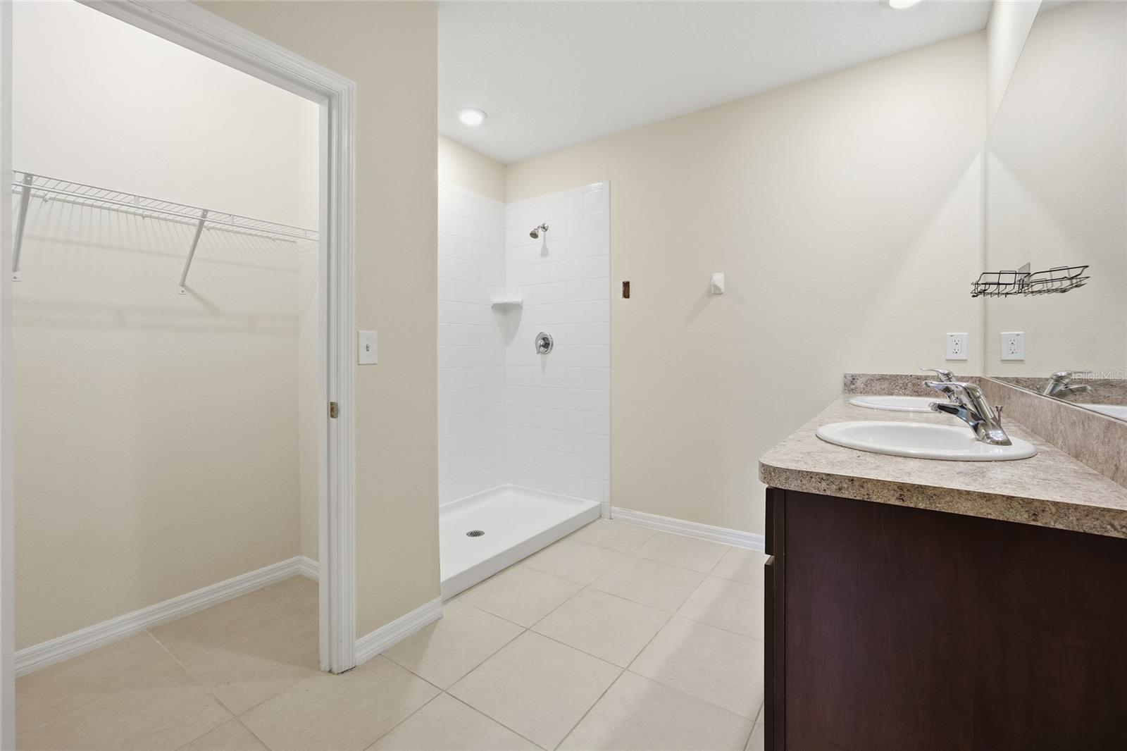 COBBLESTONE NORTH - Residential