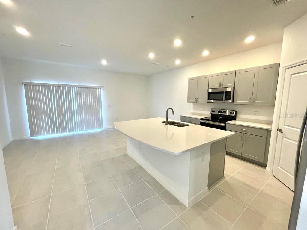ANTHEM PARK TR M REP - Residential Lease