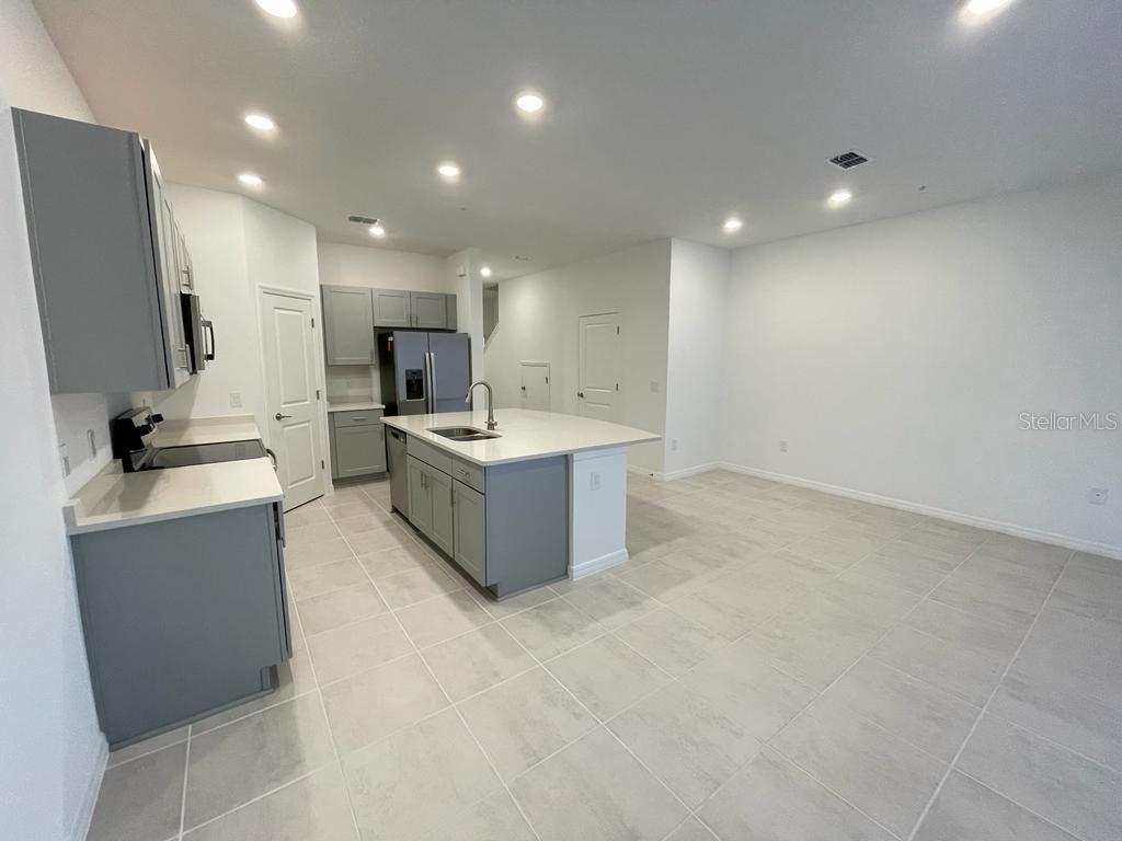 ANTHEM PARK TR M REP - Residential Lease