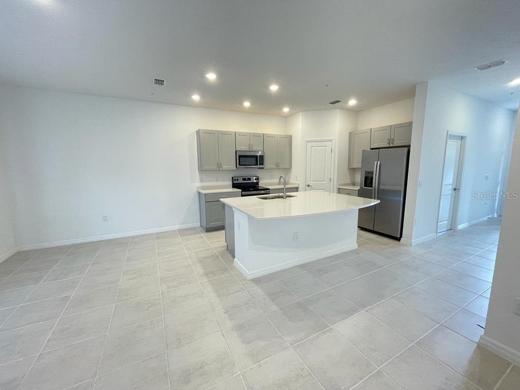 ANTHEM PARK TR M REP - Residential Lease