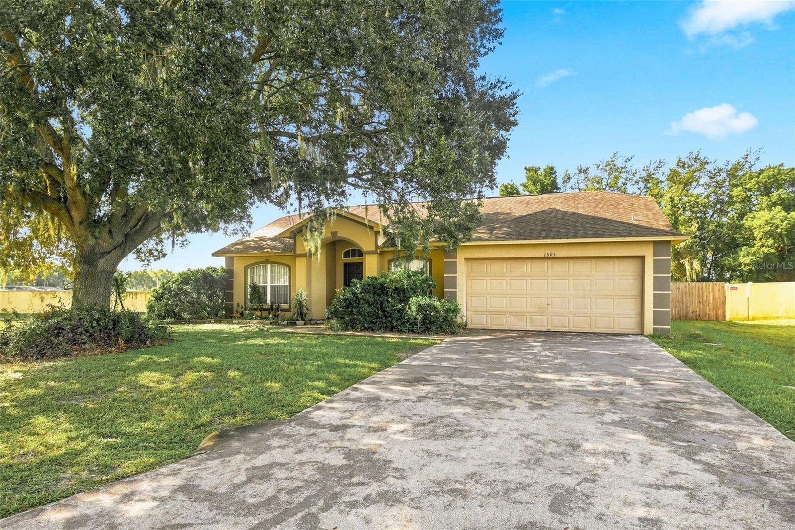 1593 WATSON OAKS COURT